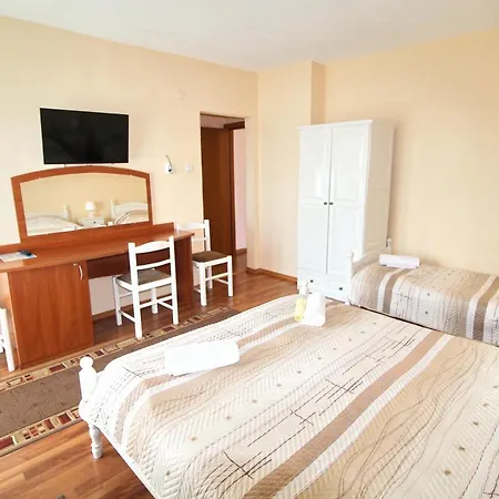 Family Kostovi Guest house 2*