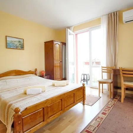 Guest house Family Kostovi Sozopol