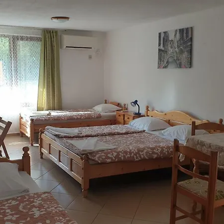 Family Kostovi Гостьовий будинок Созополь
